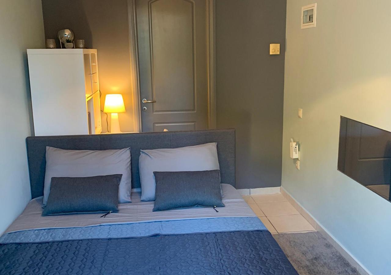 Confidential Apartment, Prime Location Афины Экстерьер фото